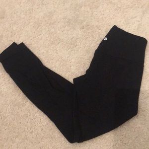 Black lululemon Align 23” leggings size 4